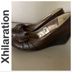 ❤️Size 8 brown wedges